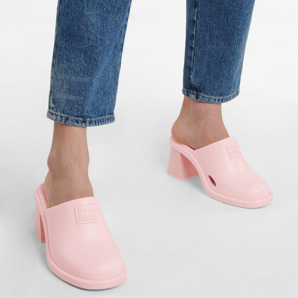 MIU MIU Lifestyle Logo Rubber Clog Mules in Light Pink Size 39/9 - Picture 16 of 16